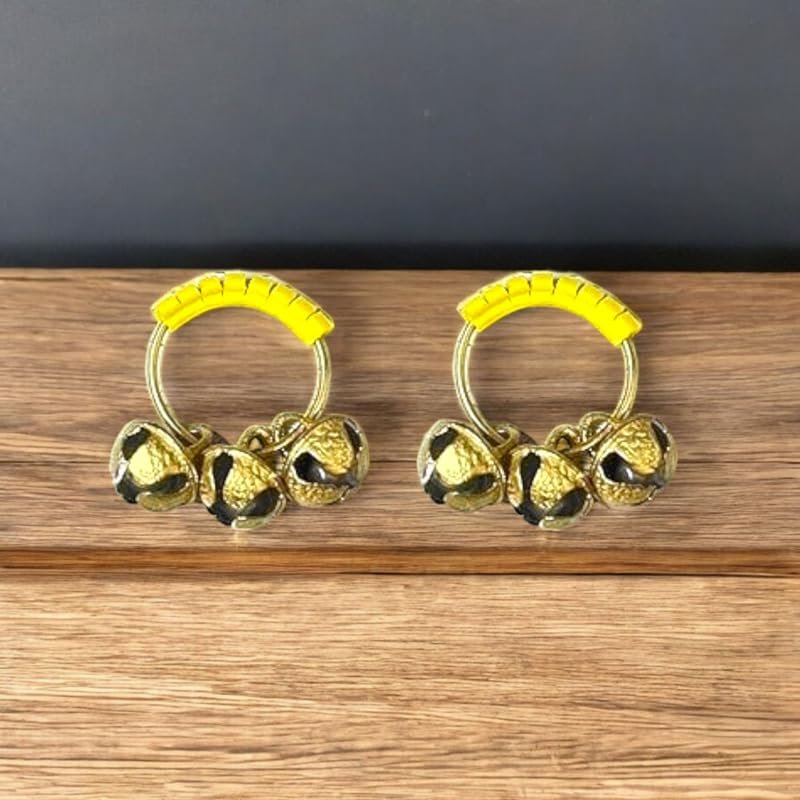 Pure Brass Ghungroos Yellow Rubber Kadi, Clapping Finger Ring for Bhajan, Unsiex Adult Gifting Small Bells Lord Godess Pooja Aarti & All Religious Celebration (Pair of 1) - Image 5